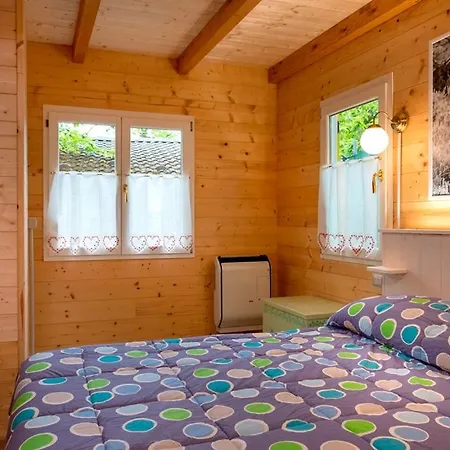 Camping Glamping Villaggio Parco Dei Castagni 4 Stelle 4*