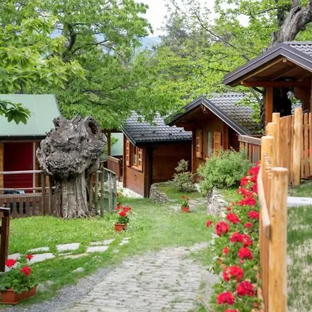 Glamping Villaggio Parco Dei Castagni 4 Stelle 4* Montecreto