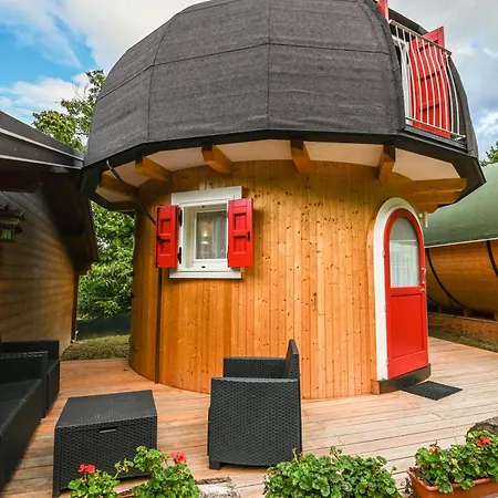 Glamping Villaggio Parco Dei Castagni 4 Stelle 4*