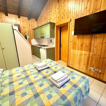 Glamping Villaggio Parco Dei Castagni 4 Stelle Campsite 4*