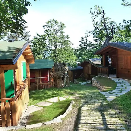Camping Glamping Villaggio Parco Dei Castagni 4 Stelle Montecreto