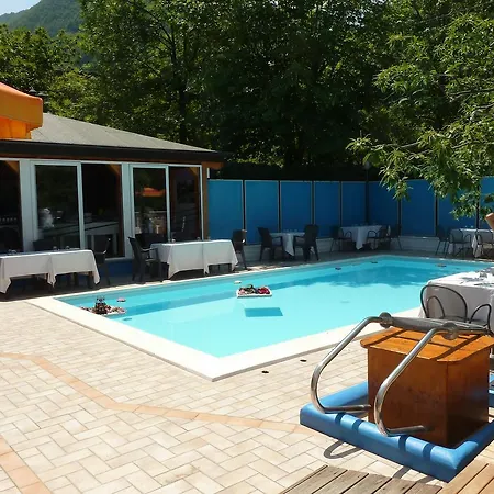 Glamping Villaggio Parco Dei Castagni 4 Stelle