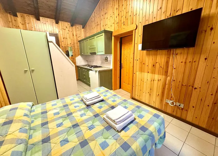 Glamping Villaggio Parco Dei Castagni 4 Stelle Campsite 4*