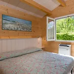 Glamping Villaggio Parco Dei Castagni 4 Stelle