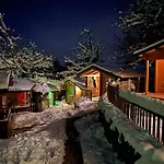 Glamping Villaggio Parco Dei Castagni 4 Stelle 4*