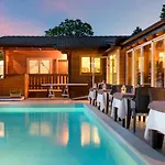 Glamping Villaggio Parco Dei Castagni 4 Stelle Montecreto