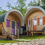 Glamping Villaggio Parco Dei Castagni 4 Stelle