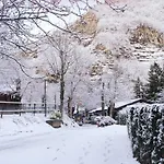 Glamping Villaggio Parco Dei Castagni 4 Stelle Kemping 4*