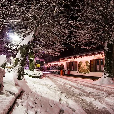 Glamping Villaggio Parco Dei Castagni 4 Stelle 4* Montecreto