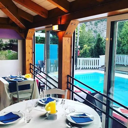 Glamping Villaggio Parco Dei Castagni 4 Stelle 4*