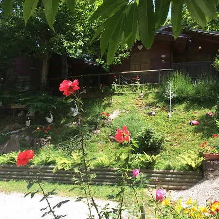 Campeggio Villaggio Parco Dei Castagni 4 Stelle