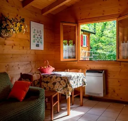 Parque de Campismo Glamping Villaggio Parco Dei Castagni 4 Stelle 4*