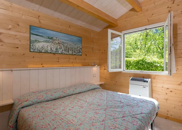 Glamping Villaggio Parco Dei Castagni 4 Stelle