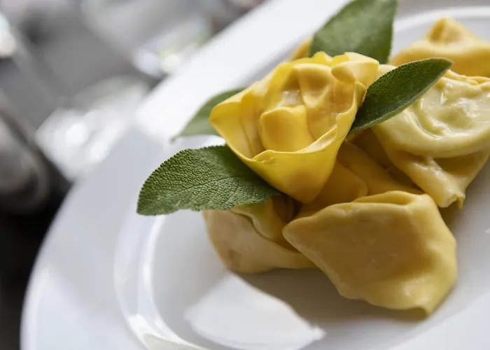 Glamping Villaggio Parco Dei Castagni 4 Stelle 4* Монтекрето