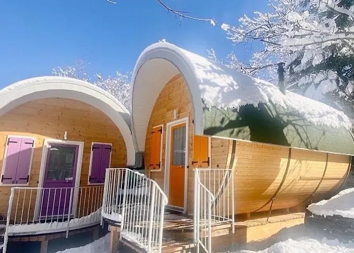 Glamping Villaggio Parco Dei Castagni 4 Stelle Монтекрето