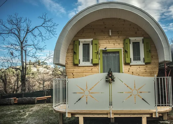 Glamping Villaggio Parco Dei Castagni 4 Stelle 4*