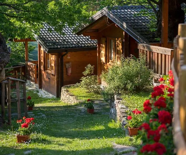 Кемпинг Glamping Villaggio Parco Dei Castagni 4 Stelle 4*