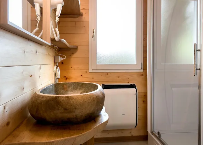 Kamp alanı Glamping Villaggio Parco Dei Castagni 4 Stelle